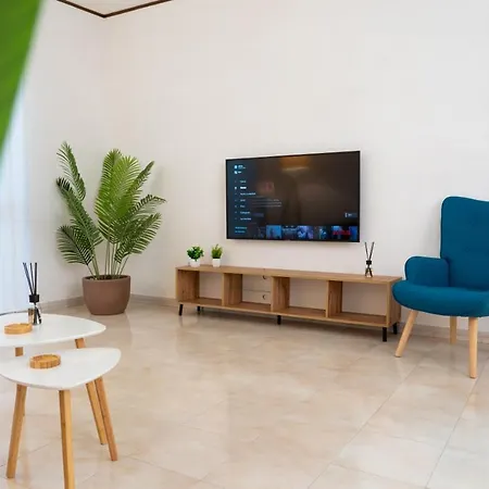 Apartment Vittorio Veneto House Trinitapoli